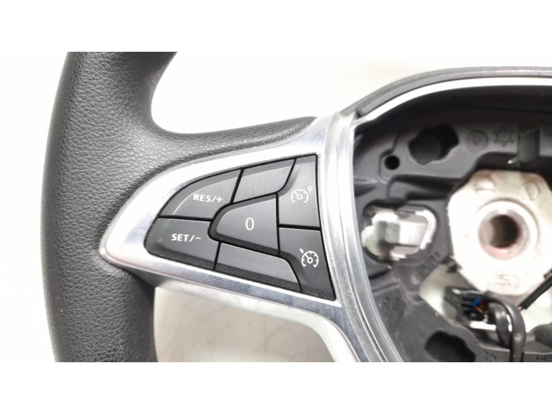 Recambio de volante para renault express advance referencia OEM IAM 484007251R  