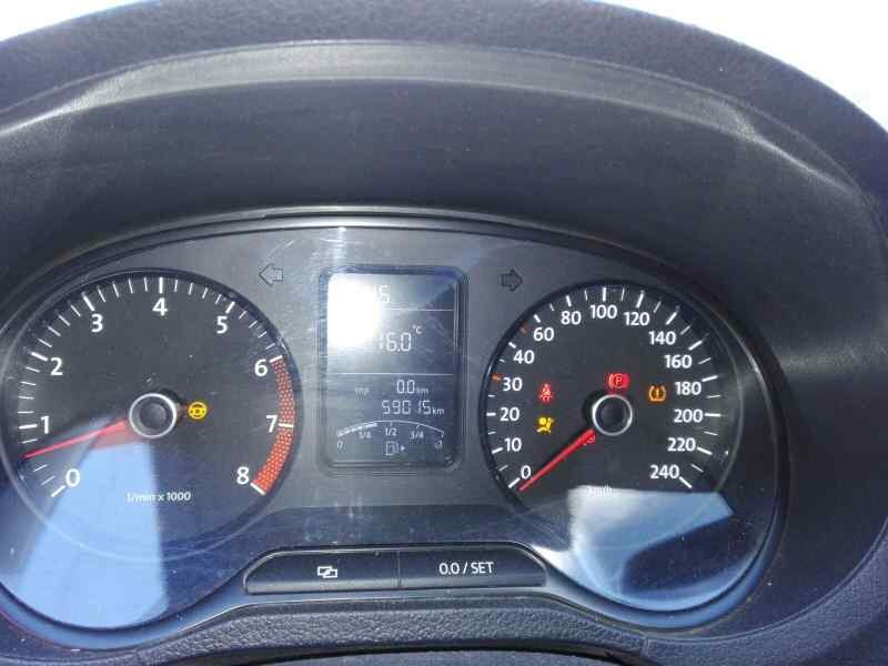 volkswagen polo (6r1) del año 2012