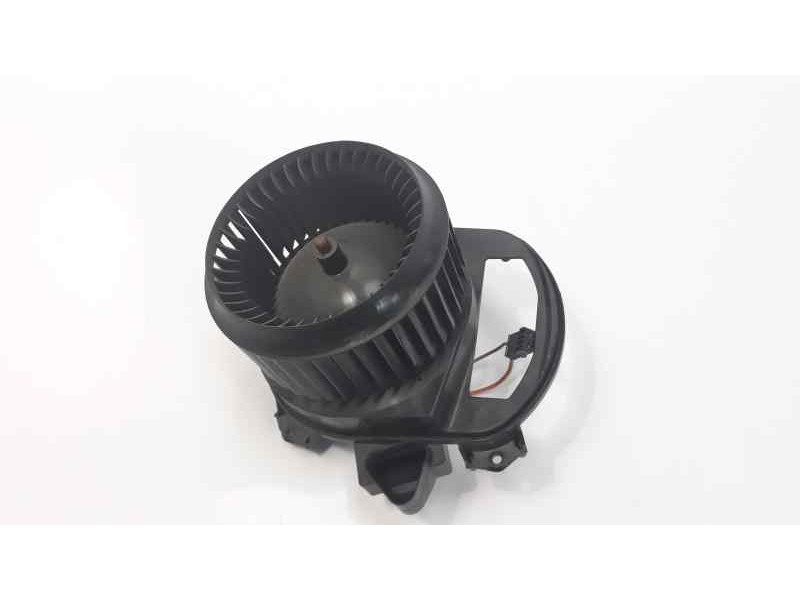 Recambio de ventilador calefaccion para mercedes-benz clase a (w176) a 200 cdi (176.008) referencia OEM IAM A2469061601  