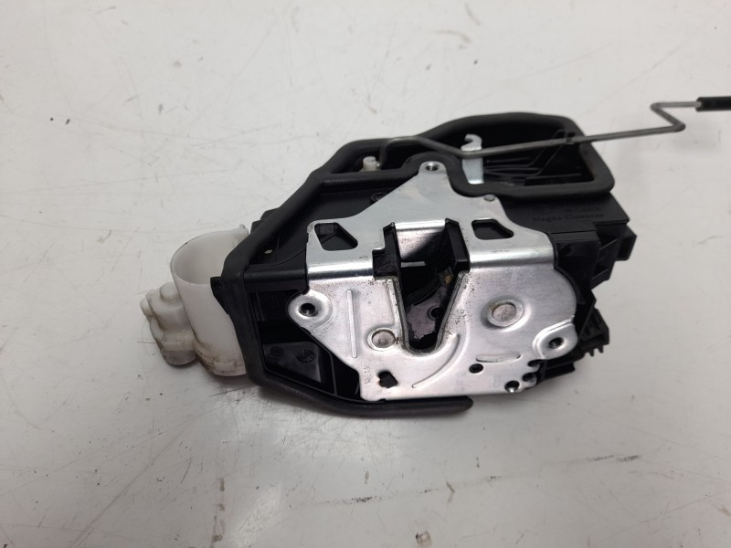 Recambio de cerradura puerta delantera izquierda para bmw x3 (f25) sdrive 18d referencia OEM IAM 51217318411 7318409 