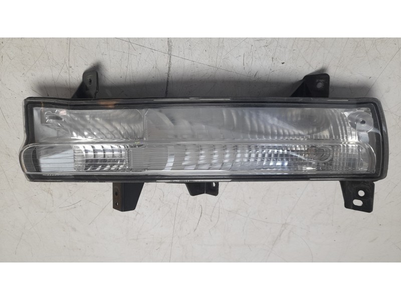 Recambio de piloto delantero izquierdo para jeep compass ii longitude 4x2 referencia OEM IAM 68266927AB 108903621 