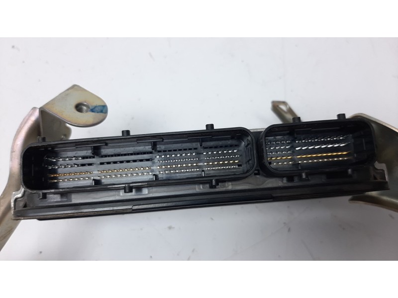 Recambio de centralita motor uce para toyota corolla (e21) referencia OEM IAM 896610ZW90  