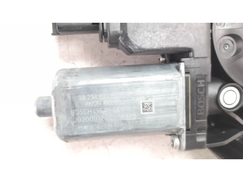 Recambio de elevalunas delantero derecho para peugeot 3008 allure referencia OEM IAM 9830389280  