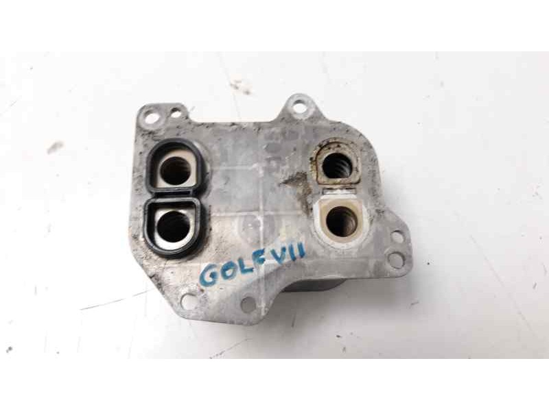 Recambio de enfriador aceite motor para volkswagen golf vii lim. edition bluemotion referencia OEM IAM 03N117021  