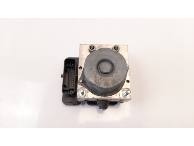 Recambio de abs para toyota aygo 1.0 cat referencia OEM IAM 445400H070  