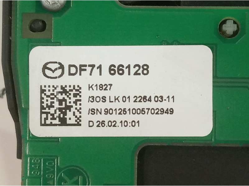 Recambio de mando limpia para mazda 2 lim. (de) 1.4 diesel cat referencia OEM IAM DF7166128  