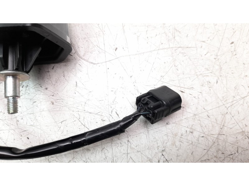 Recambio de piloto trasero central para honda nc 750 referencia OEM IAM 33701MKAD81  