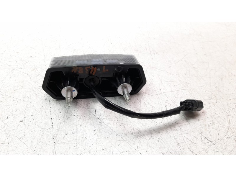 Recambio de piloto trasero central para honda nc 750 referencia OEM IAM 33701MKAD81  