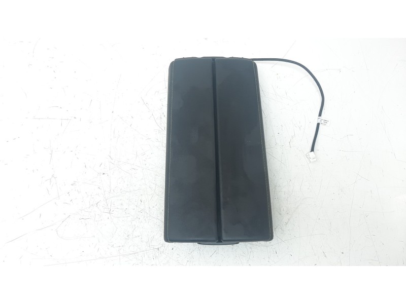 Recambio de apoyabrazos central para peugeot 308 1.2 12v e-thp referencia OEM IAM 9834338980  