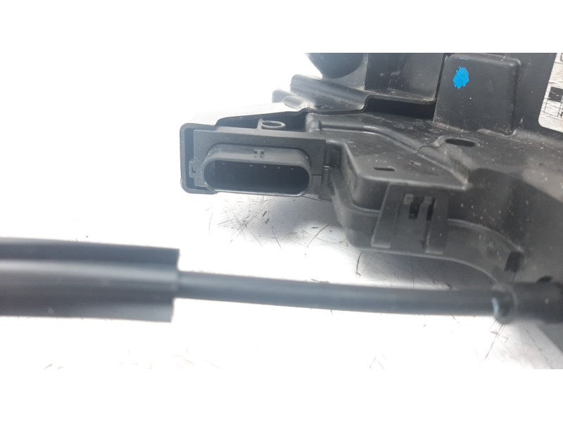 Recambio de cerradura puerta delantera izquierda para peugeot 308 1.2 12v e-thp referencia OEM IAM 9835419280  