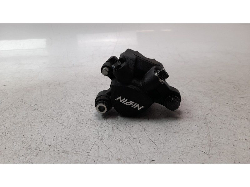Recambio de pinza de freno trasera derecha para honda nc 750 referencia OEM IAM 43150MKAD81  