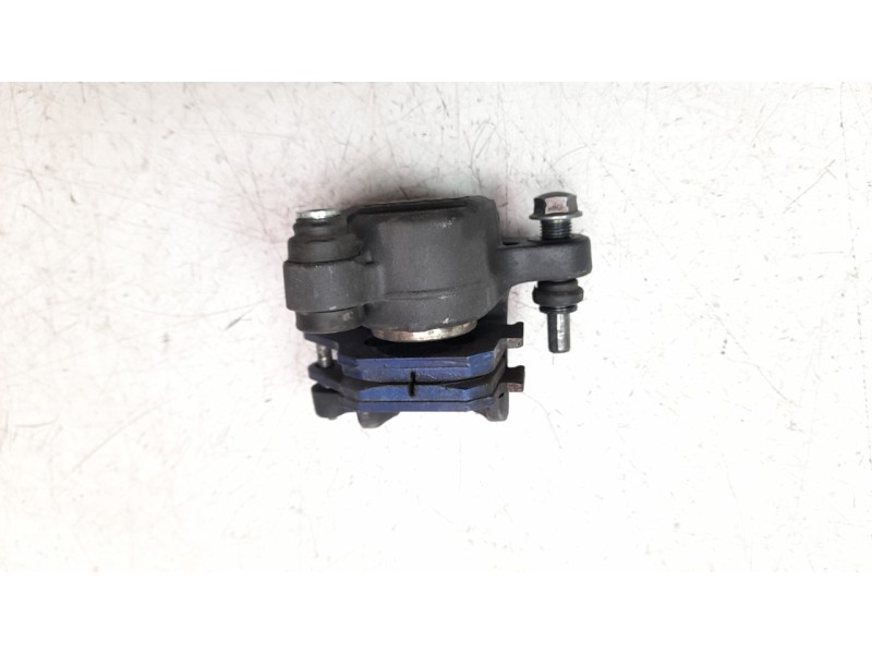 Recambio de pinza de freno trasera derecha para honda nc 750 referencia OEM IAM 43150MKAD81  