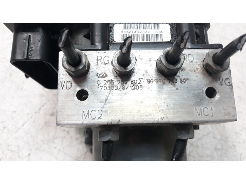 Recambio de abs para citroen c4 lim. live edition referencia OEM IAM 9677024980  