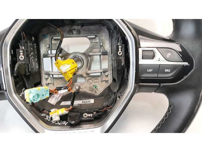 Recambio de volante para peugeot 3008 allure referencia OEM IAM 98105487AU  