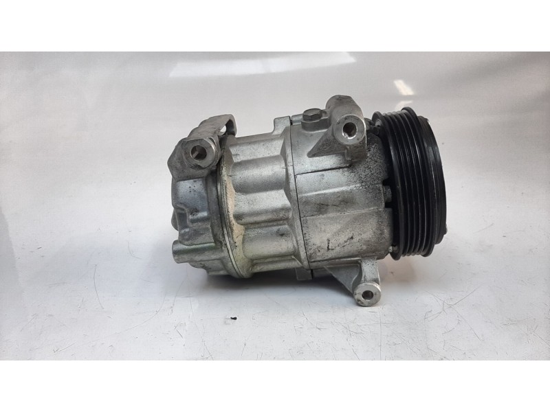 Recambio de compresor aire acondicionado para jeep compass ii longitude 4x2 referencia OEM IAM 51979374 320131 