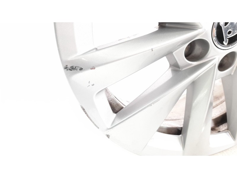 Recambio de llanta para skoda scala (nw) 1.0 tsi referencia OEM IAM 657601025AJ  