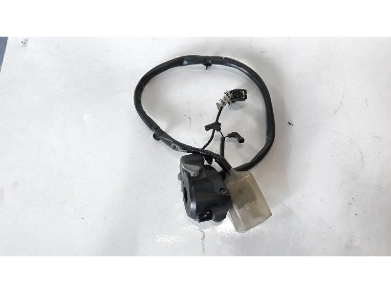 Recambio de piña luces izquierda para honda nc 750 referencia OEM IAM 35200MKWD01  