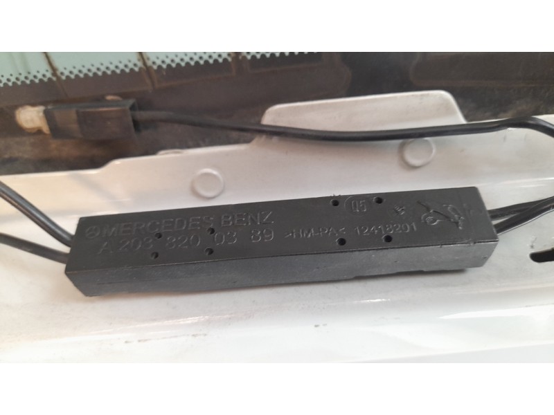 Recambio de porton trasero para mercedes-benz clase clc (cl203) clc 220 cdi (la) (203.708) referencia OEM IAM A20374022709051  