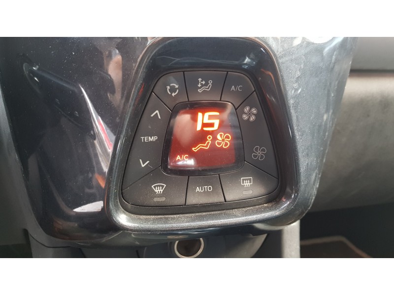 Recambio de mando climatizador para toyota aygo 1.0 cat referencia OEM IAM 5590YV010  
