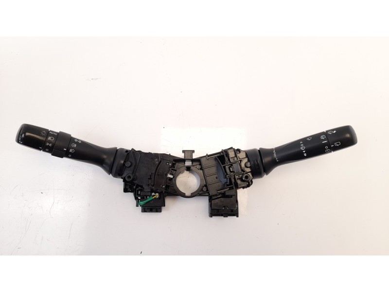Recambio de mando multifuncion para toyota aygo 1.0 cat referencia OEM IAM 17J0900H080  