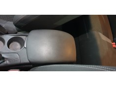 Recambio de apoyabrazos central para citroen c4 lim. live edition referencia OEM IAM 96755551ZD   2