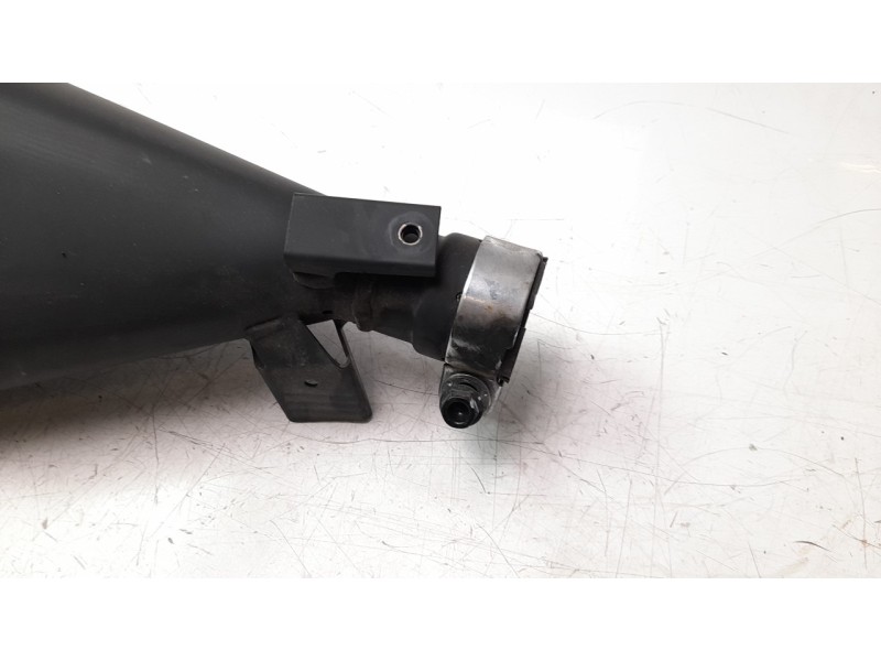 Recambio de silenciador trasero para honda nc 750 referencia OEM IAM 18310MKWD01  