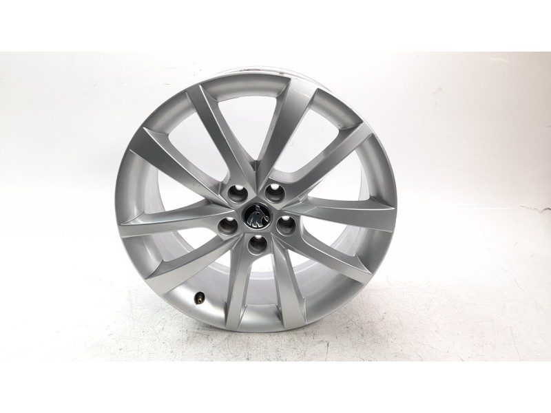 Recambio de llanta para skoda kodiaq ambition referencia OEM IAM 565601025D  