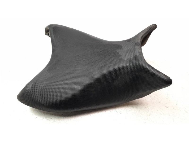 Recambio de asiento para honda nc 750 referencia OEM IAM 77100MKWD01  