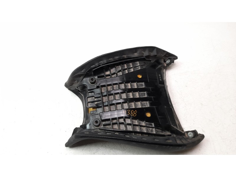 Recambio de asiento para honda nc 750 referencia OEM IAM 77100MKWD01  
