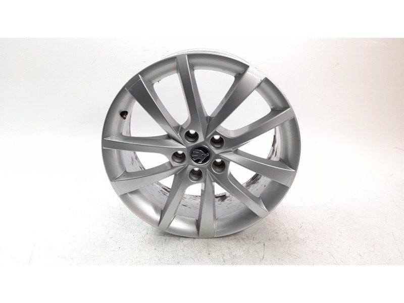 Recambio de llanta para skoda kodiaq ambition referencia OEM IAM 565601025D  