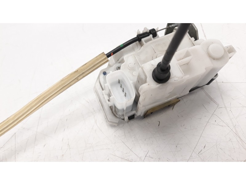 Recambio de cerradura puerta trasera izquierda para fiat tipo ii (357) berlina 1.3 16v m-jet cat referencia OEM IAM 519834810  