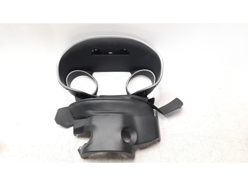 Recambio de moldura para jeep compass ii 2.0 m-jet cat referencia OEM IAM 5UT28DX9AA  