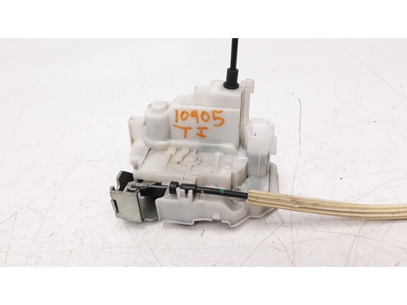 Recambio de cerradura puerta trasera izquierda para fiat tipo ii (357) berlina 1.3 16v m-jet cat referencia OEM IAM 519834810  