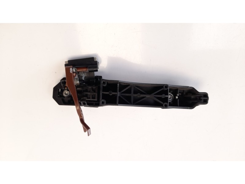 Recambio de maneta exterior trasera izquierda para toyota aygo 1.0 cat referencia OEM IAM 692110H030  