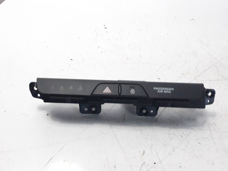 Recambio de warning para kia stonic (ybcuv) 1.0 tgdi cat referencia OEM IAM 4D63611000 93790H8010WK 