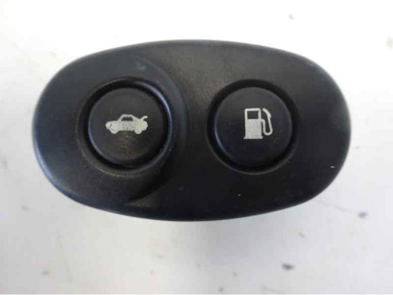Recambio de interruptor para daewoo nexia referencia OEM IAM 96176547  