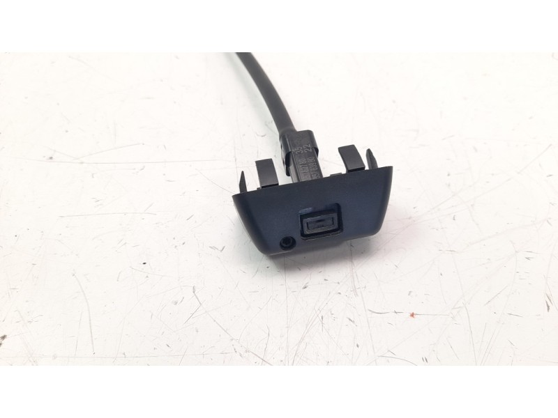 Recambio de bomba limpia para opel corsa f 1.2 referencia OEM IAM 9835762780 9835763980 