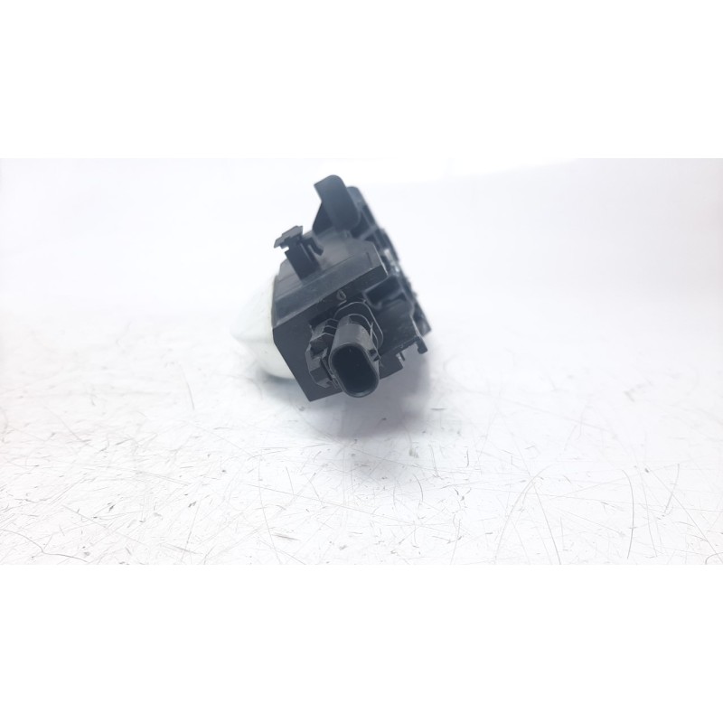 Recambio de maneta exterior trasera izquierda para peugeot 308 1.2 12v e-thp referencia OEM IAM 9834951980  