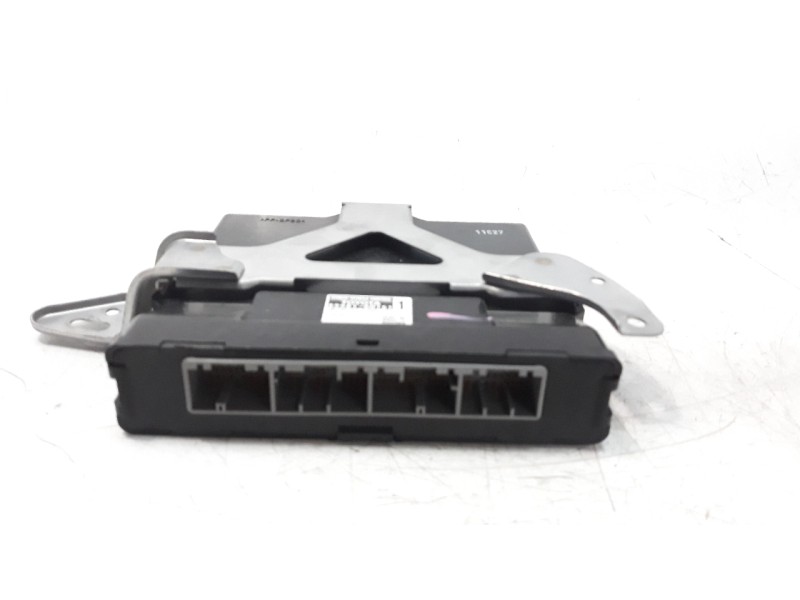 Recambio de modulo electronico para toyota yaris referencia OEM IAM 899810D161  