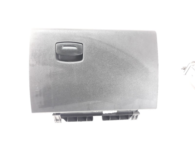 Recambio de guantera para renault kadjar 1.5 dci diesel fap energy referencia OEM IAM 682526225R  