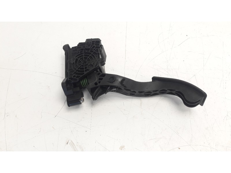 Recambio de potenciometro pedal para volkswagen polo 1.0 tsi referencia OEM IAM 2Q1723503  