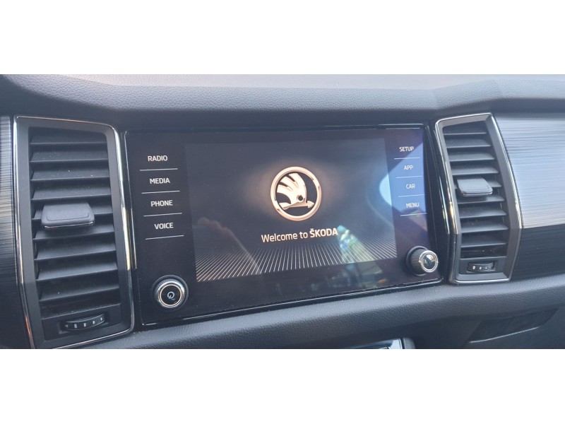 Recambio de sistema navegacion gps para skoda kodiaq ambition referencia OEM IAM 565919605C  