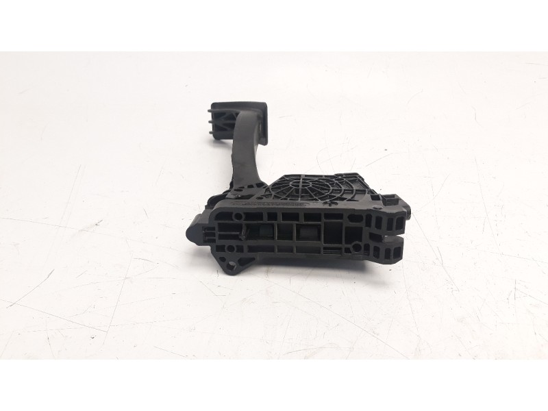 Recambio de potenciometro pedal para volkswagen polo 1.0 tsi referencia OEM IAM 2Q1723503  