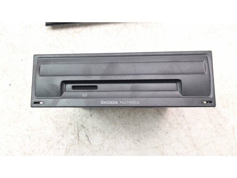 Recambio de sistema navegacion gps para skoda kodiaq ambition referencia OEM IAM 565919605C  