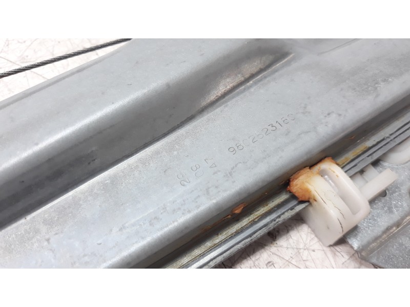 Recambio de elevalunas trasero derecho para citroen c4 lim. live edition referencia OEM IAM 9802523180  