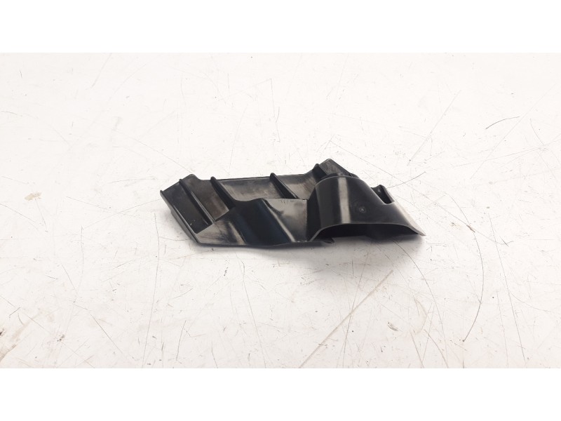 Recambio de moldura para toyota corolla (e21) referencia OEM IAM 5256202350  