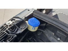 Recambio de deposito limpia para peugeot 3008 allure referencia OEM IAM 9826400780 A2C97931200  2