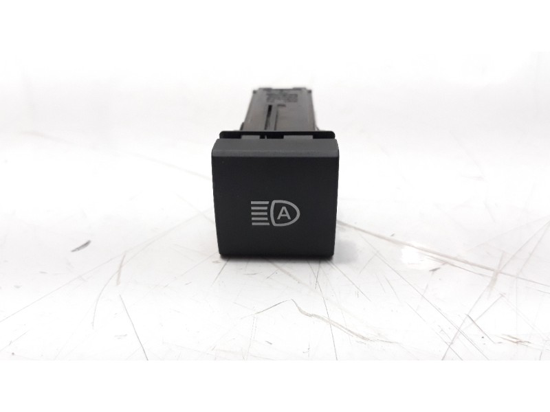 Recambio de interruptor para toyota yaris referencia OEM IAM M71047  