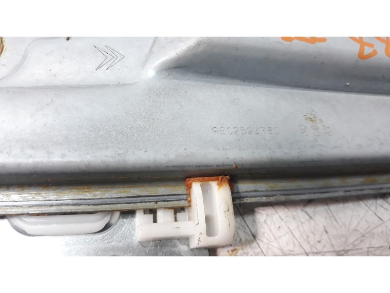 Recambio de elevalunas trasero izquierdo para citroen c4 lim. live edition referencia OEM IAM 9802523780  