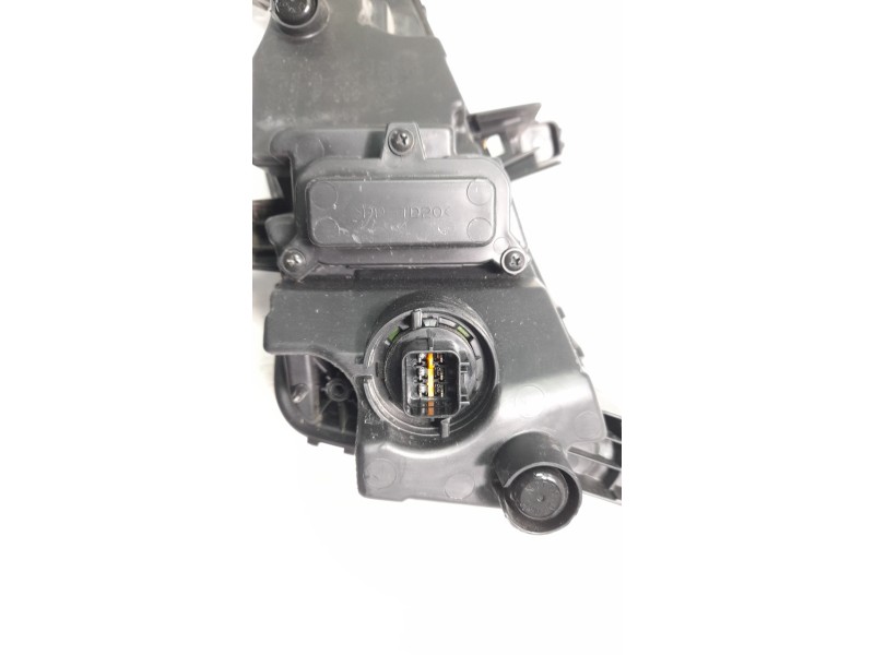 Recambio de piloto delantero derecho para hyundai i30 (pd) 1.4 cat referencia OEM IAM 92208G4600  